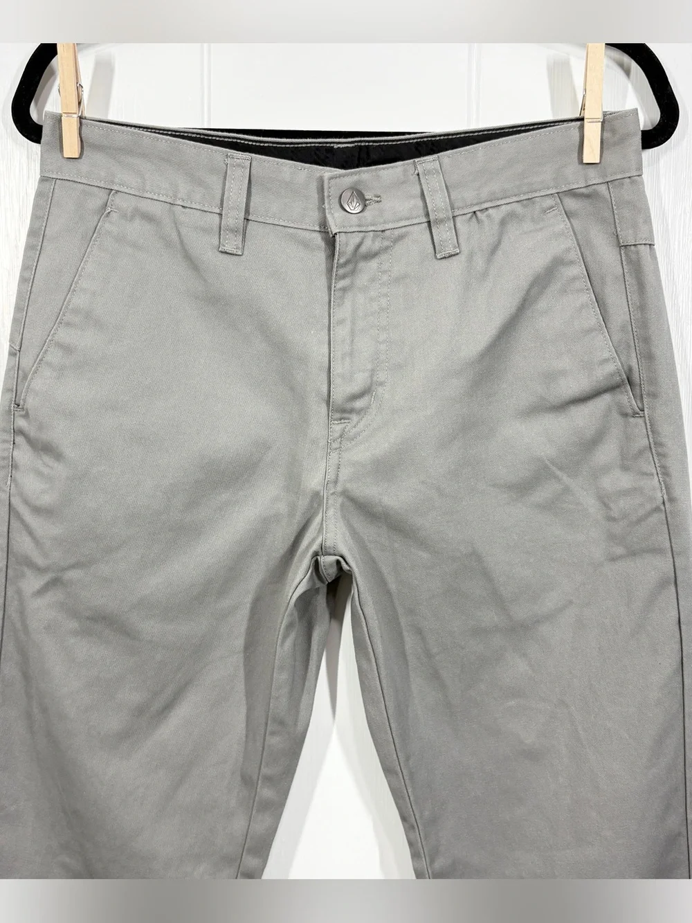 Volcom Men’s Gray Slim Tapered Chino Pants Size 30
